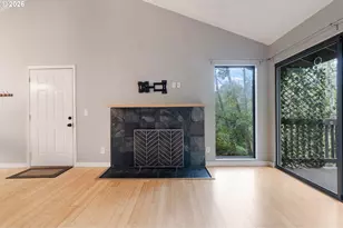 7556 SW Barnes Rd, Portland, OR 97225 - Photo 17