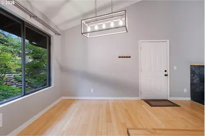 7556 SW Barnes Rd #A, Portland, OR 97225 - Photo 9