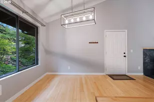 7556 SW Barnes Rd, Portland, OR 97225 - Photo 9