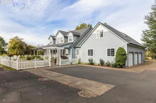 891 S Park St, Carlton, OR 97111 - Photo 5