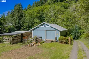 61844 Old Wagon Rd, Coos Bay, OR 97420 - Photo 9