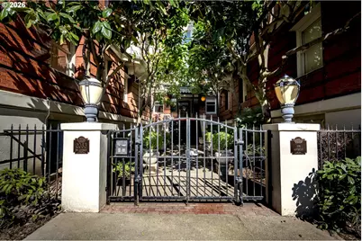 2083 NW Johnson St #54, Portland, OR 97209 - Photo 5