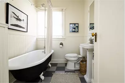 2083 NW Johnson St #54, Portland, OR 97209 - Photo 31