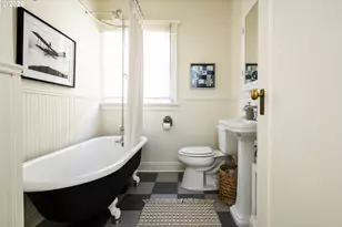 2083 NW Johnson St, Portland, OR 97209 - Photo 31