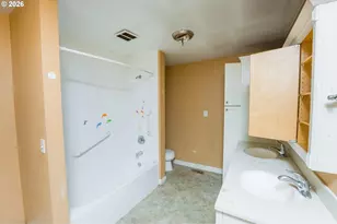6490 SE Jordan St, Milwaukie, OR 97222 - Photo 19
