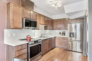 679 NW 118th Ave, Portland, OR 97229 - Photo 11