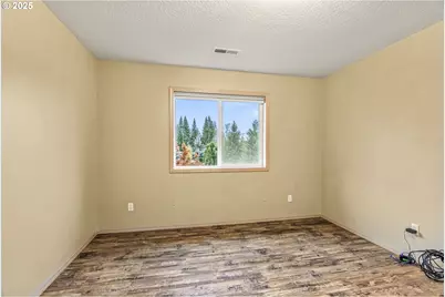 34602 NE 49th Pl, La Center, WA 98629 - Photo 17