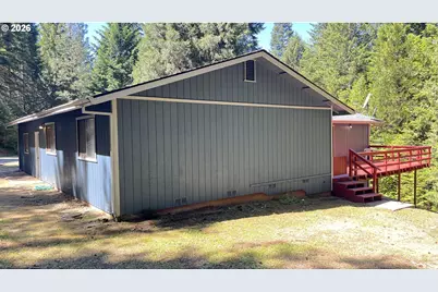 252 Hamilton Heights Ln, Glendale, OR 97442 - Photo 13
