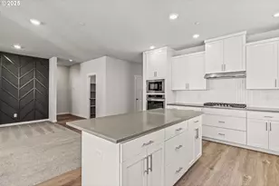 2822 S 9th Wy, Ridgefield, WA 98642 - Photo 9