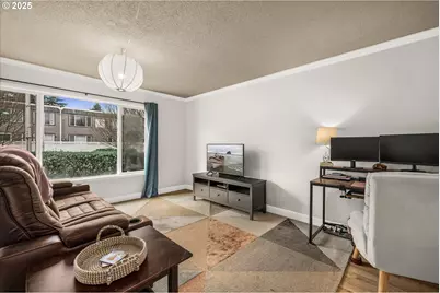 9221 N Lombard St #11, Portland, OR 97203 - Photo 5