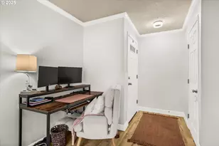 9221 N Lombard St, Portland, OR 97203 - Photo 3