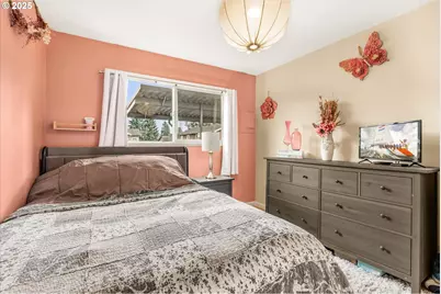 9221 N Lombard St #11, Portland, OR 97203 - Photo 17