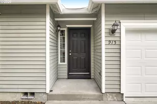 915 NE Mariners Loop, Portland, OR 97211 - Photo 3