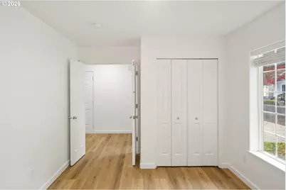 915 NE Mariners Loop, Portland, OR 97211 - Photo 23