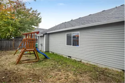 915 NE Mariners Loop, Portland, OR 97211 - Photo 31