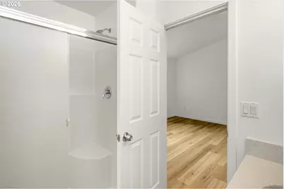 915 NE Mariners Loop, Portland, OR 97211 - Photo 17