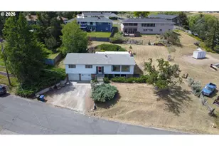 2925 Hillcrest Dr, Baker City, OR 97814 - Photo 1
