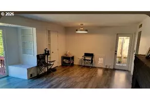 1304 Ocean Ct, Coos Bay, OR 97420 - Photo 9