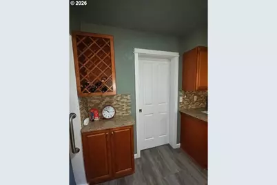 1304 Ocean Ct, Coos Bay, OR 97420 - Photo 15