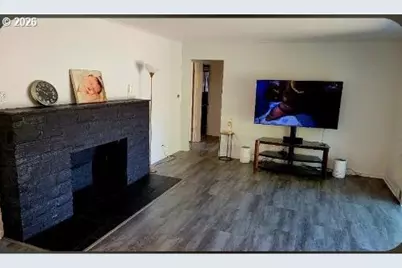 1304 Ocean Ct, Coos Bay, OR 97420 - Photo 11