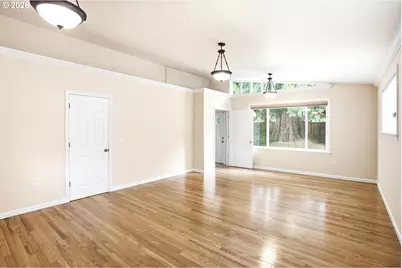 105 E 39th Ave, Eugene, OR 97405 - Photo 25
