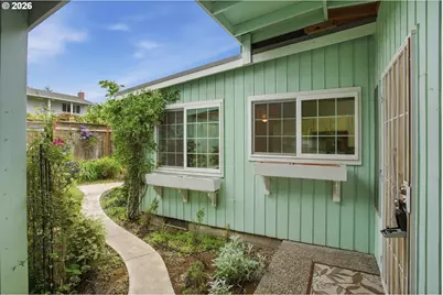 105 E 39th Ave, Eugene, OR 97405 - Photo 7