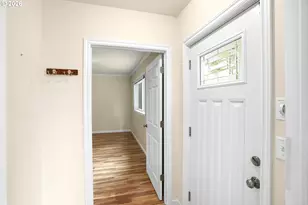 105 E 39th Ave, Eugene, OR 97405 - Photo 27