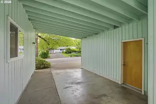 105 E 39th Ave, Eugene, OR 97405 - Photo 47