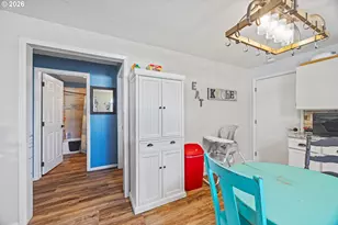 1932 Willow St, Myrtle Point, OR 97458 - Photo 9