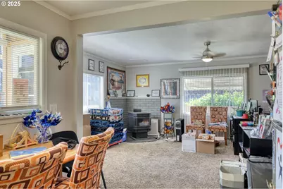 1848 Thomas Ave, Coos Bay, OR 97420 - Photo 29