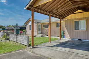 1848 Thomas Ave, Coos Bay, OR 97420 - Photo 13