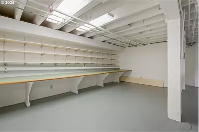 122 SW 3rd Ave, Portland, OR 97204 - Photo 13