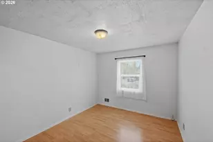 2984 Myrtle St, North Bend, OR 97459 - Photo 17