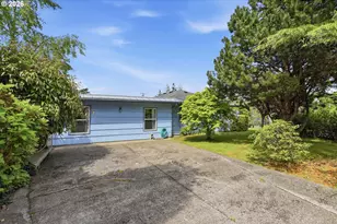 2984 Myrtle St, North Bend, OR 97459 - Photo 5