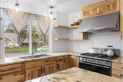 4126 NE 105th Ave, Portland, OR 97220 - Photo 13