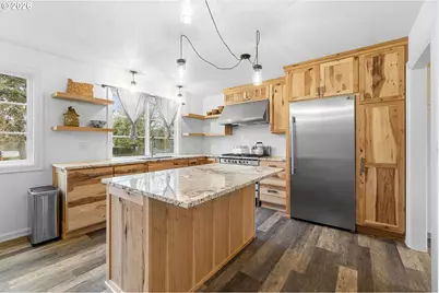 4126 NE 105th Ave, Portland, OR 97220 - Photo 9