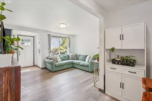 13943 SE Lincoln St, Portland, OR 97233 - Photo 9