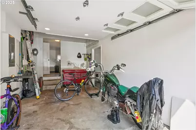 13943 SE Lincoln St #A, Portland, OR 97233 - Photo 25