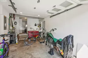 13943 SE Lincoln St, Portland, OR 97233 - Photo 25