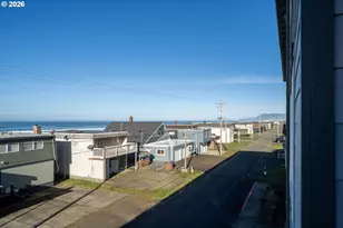 300 N Pacific St, Rockaway Beach, OR 97136 - Photo 25