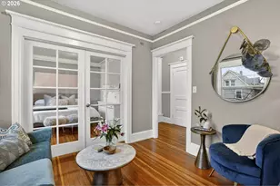 2109 NW Irving St, Portland, OR 97210 - Photo 9