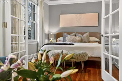 2109 NW Irving St #205, Portland, OR 97210 - Photo 3