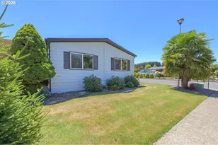 1444 NW 9th Ct, McMinnville, OR 97128 - Photo 3