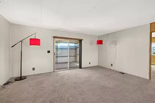 1444 NW 9th Ct, McMinnville, OR 97128 - Photo 13