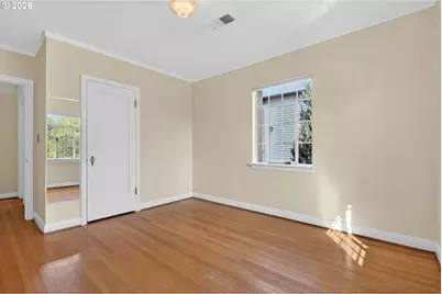 2325 NE Flanders St #8, Portland, OR 97232 - Photo 25