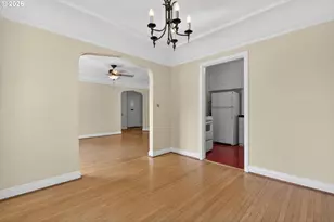 2325 NE Flanders St, Portland, OR 97232 - Photo 9