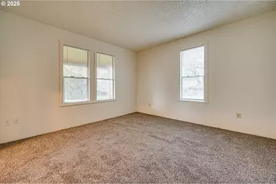 362 N 3rd Pl, Kalama, WA 98625 - Photo 11