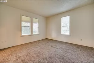 362 N 3rd Pl, Kalama, WA 98625 - Photo 11