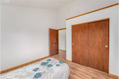 250 Valley View Rd, Sutherlin, OR 97479 - Photo 29