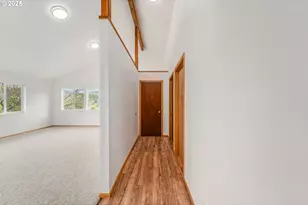 250 Valley View Rd, Sutherlin, OR 97479 - Photo 23